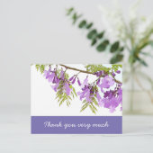 Jacaranda bloemen in bloeiende bloemen paars briefkaart (Staand voorkant)