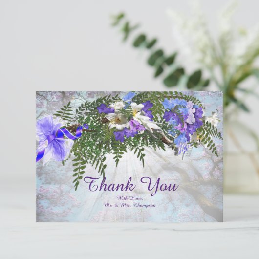 Jacaranda Blooms & Lily Bouquet bedankkaart (Staand voorkant)