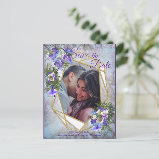 Jacaranda Blooms & Lily Bouquet Bewaar de datum Aankondigingskaart (Staand voorkant)