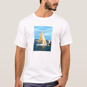 jacht met gouden zeilen t-shirt