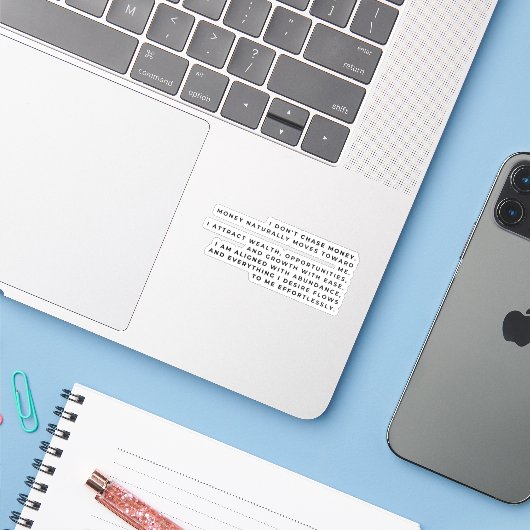 Jacht niet op Geld — Beveel het Sticker (Laptop met iPhone)