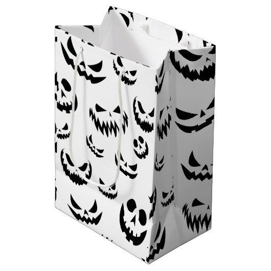 Jack O Lantern Pumpkin Face Zwart en Wit Medium Cadeauzakje (Voorkant Gekanteld)