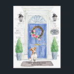 Jack Russell Moving Announcement Briefkaart<br><div class="desc">kondig je nieuwe adres aan met onze stijlvolle aankondiging met een Jack Russell,  een blauwe voordeur aan de voorzijde,  een welkome mat,  een leisteen,  een topiaries en een florale kreet op een grijze achtergrond.</div>