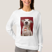 Jack Russell Terrier Holding kerstversiering T-shirt (Voorkant)