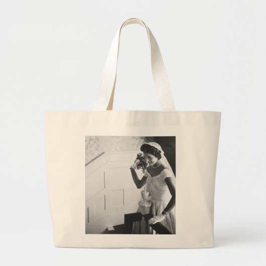 Jackie Kennedy, 1953 Grote Tote Bag (Voorkant)