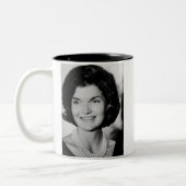 Jackie Kennedy Tweekleurige Koffiemok (Links)