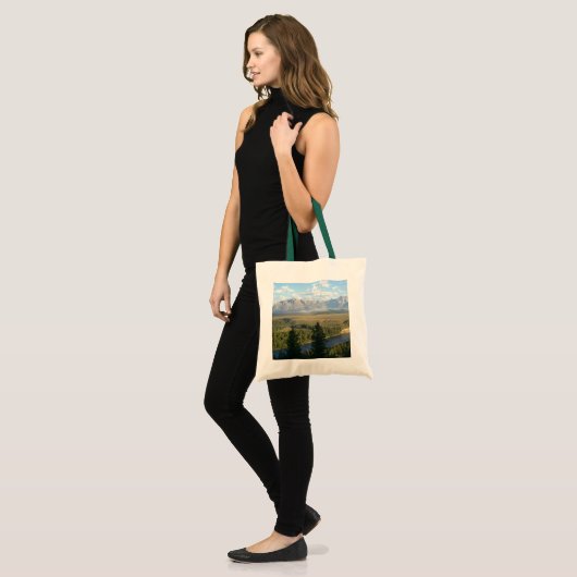 Jackson Hole Mountains en River Tote Bag (Voorkant (model))