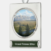 Jackson Hole Mountains en River Verzilverd Banner Ornament (Links)