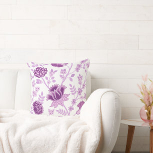 Jacobean Bloemen LG Patroon Pinks op Wit Kussen