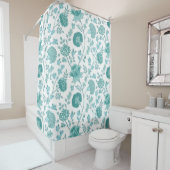 Jacobean Floral Big Pattern Teals op wit Douchegordijn (In situ)