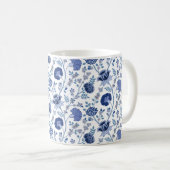 Jacobean Floral Pattern Blues op wit Koffiemok (Voorkant rechts)