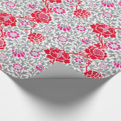 Jacobean Floral Wallpaper, Deep Red, Pink & Grey Cadeaupapier (Hoek)