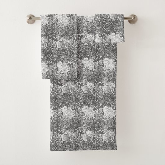 Jacobean Flower Damask, Grey/Grey en White Bad Handdoek (Insitu)