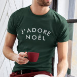 J'adore Noel | Moderne kerstfeestdagen T-shirt<br><div class="desc">Eenvoudig,  stijlvol J'adore Noel" citeert mannen T-shirt met moderne,  minimalistische typografie in wit in een trendy feeststijl. Het citaat vertaalt zich naar "Ik hou van Kerstmis" in het Frans. Het perfecte cadeau of accessoire voor het kerstseizoen!</div>