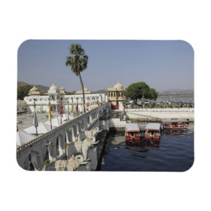 Jag Mindar Palace, Lake Pichola, Udaipur, India. Magneet