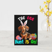 Jagen op eieren is op paasdag Bunny teckel eieren Kaart (Gele Bloem)