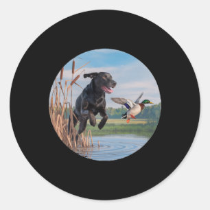 Jagen op zwarte Labrador Lab Hond Jacht op Eenden. Ronde Sticker