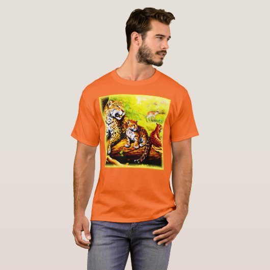 Jaguar Mam en Cubs die zich in Oerwoud verschuilen T-shirt (Voorkant volledig)