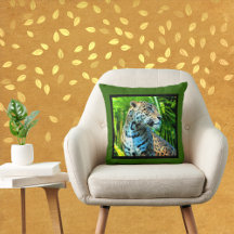 Jaguar onder het Sierkussen Trees