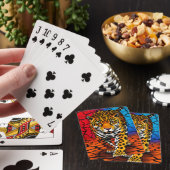 Jaguar op gebarsten aarde achtergrond pokerkaarten (Insitu)
