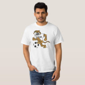 Jaguar School Mascot die voetbal speelt T-shirt (Voorkant volledig)