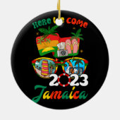 Jamaica 2023 Hier komen we samen met de familie Dr Keramisch Ornament (Achterkant)