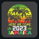 Jamaica 2023, hier komen we vierkante sticker<br><div class="desc">Jamaica 2023 hier komen we bij elkaar om het familie-droomvactie-cadeau-plein te vinden. Klassiek Collectie.</div>