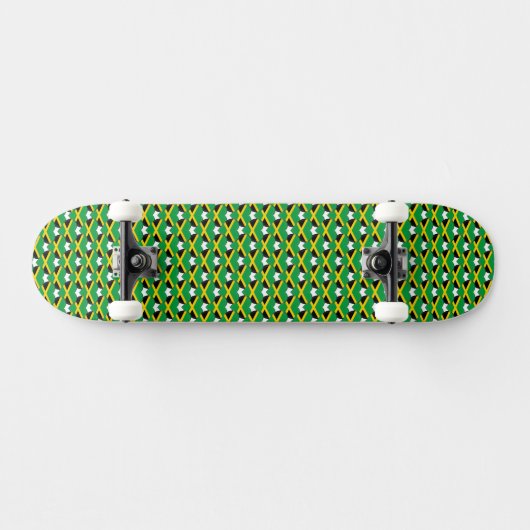 Jamaicaanse vlag kleuren harten patroon patriottis persoonlijk skateboard (Horizontaal)