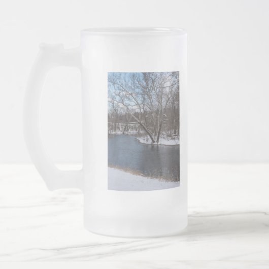 James River Cuts Back Matglas Bierpul (Links)