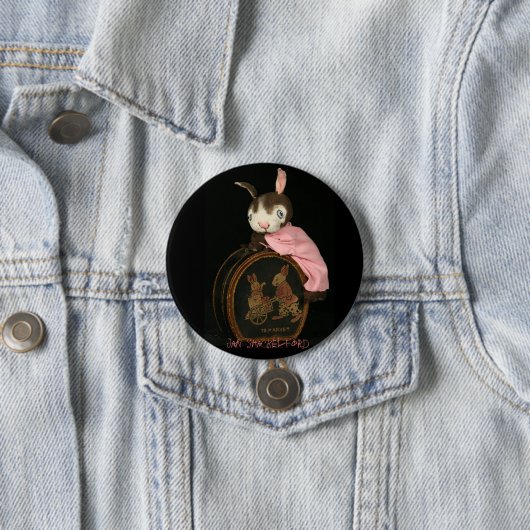 Jan Shackelford BUNNY BUTTON Fleur (In situ)