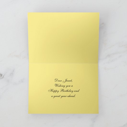 Janet Happy Birthday Red, geel en wit Rose Kaart (Binnen)