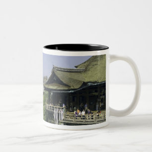 Japan, Kyoto, Het uitzicht vanaf de Kiyomizu-tempe Tweekleurige Koffiemok