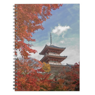 Japan, Kyoto, Pagode in herfstkleuren Notitieboek