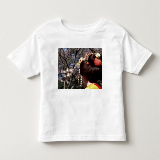 Japan, Kyoto. Sluiting achterste uitzicht van geis Kinder Shirts (Voorkant)