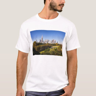 Japan. Tokio. Shinjuku District Skyline en T-shirt