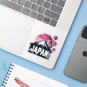 Japan Travel Sticker Design met iconische beziensw (Laptop met iPhone)