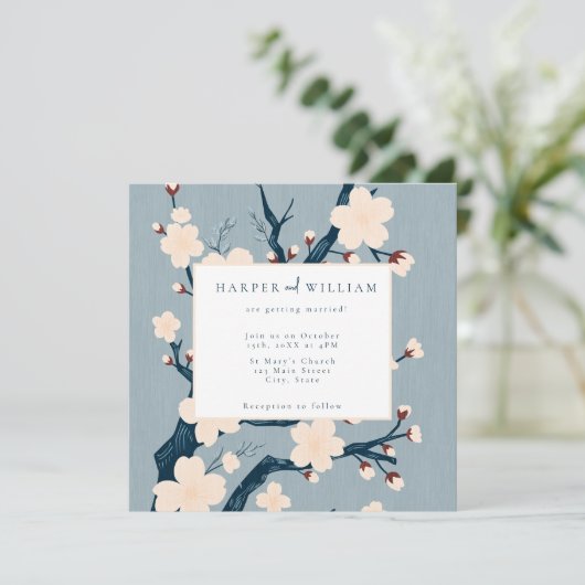 Japandi bloemen blauw en roze bruiloft uitnodiging (Staand voorkant)