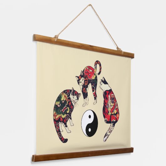 JAPANESE CATS, DRAGON RED DEVIL TATTOOS, YIN YANG HANGEND WANDKLEED (Gebogen)