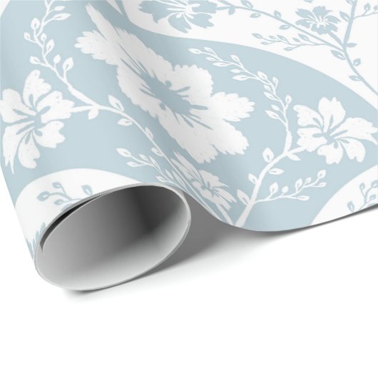 Japanese Floral Pattern in Soft Blue and White Cadeaupapier (Rol Hoek)
