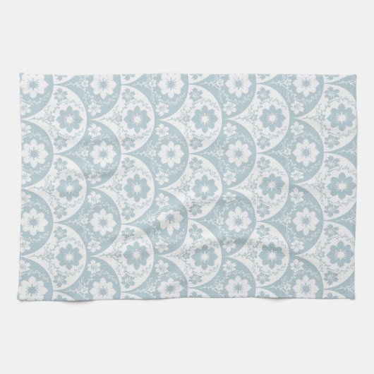 Japanese Floral Pattern in Soft Blue and White Theedoek (Horizontaal)