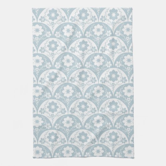 Japanese Floral Pattern in Soft Blue and White Theedoek (Verticaal)