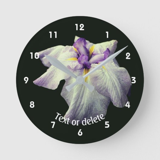 Japanese Iris Flower Personalized Ronde Klok (Voorkant)