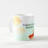 Japanese Koi Fish "Follow Your Dreams" Mug - Inspi Koffiemok (Voorkant links)