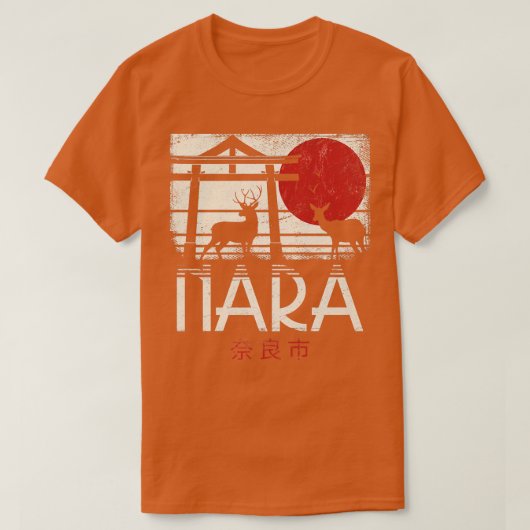Japanese Sika Deer Nihon Nippon Torii Retro Nara J T-shirt (Design voorkant)