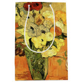 Japanese Vase, Roses, Anemones by Vincent van Gogh Medium Cadeauzakje (Voorkant)
