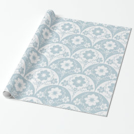 Japans bloempatroon in zachte blauwe en witte tint cadeaupapier
