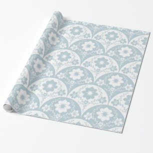 Japans bloempatroon in zachte blauwe en witte tint cadeaupapier