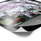  Japans Geisha zit onder Cherry Blossom Foto Afdruk (Hoek)