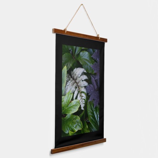 Japans gekleurde fern met zwarte rand hangend wandkleed (Gebogen)