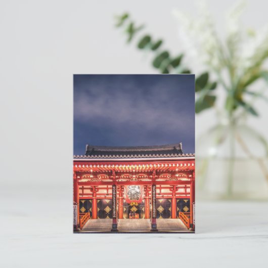 Japans koppel bidden in Asakusa Temple, Tokio Briefkaart (Staand voorkant)